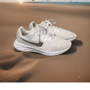 Nike Revolution 6 Next Nature Women's White Running Shoes Size 10M